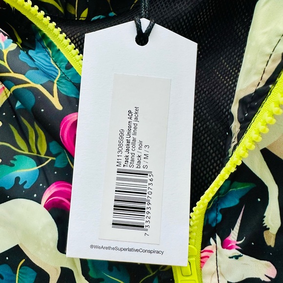 🆕🔖 WeSC✨ Unicorn AOP Track Jacket 🦄 Unisex ✨ Men S | Women’s M | Size 3🦄NWT - Picture 4 of 14